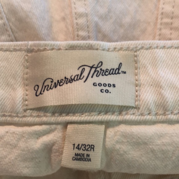 Universal Thread Off White Vintage Straight Size 14 Jeans Raw Hem NEW - Picture 4 of 7